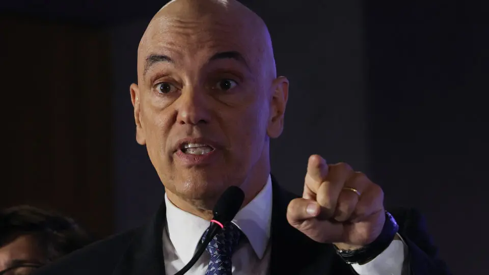 Quem vai parar Alexandre de Moraes?