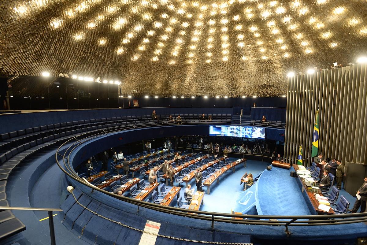 E o Senado vai ficando apertado