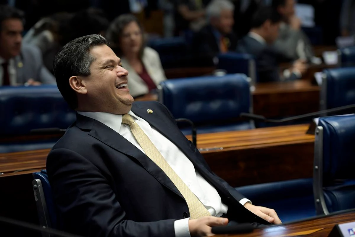 Mais uma CPI para alegrar a turba?