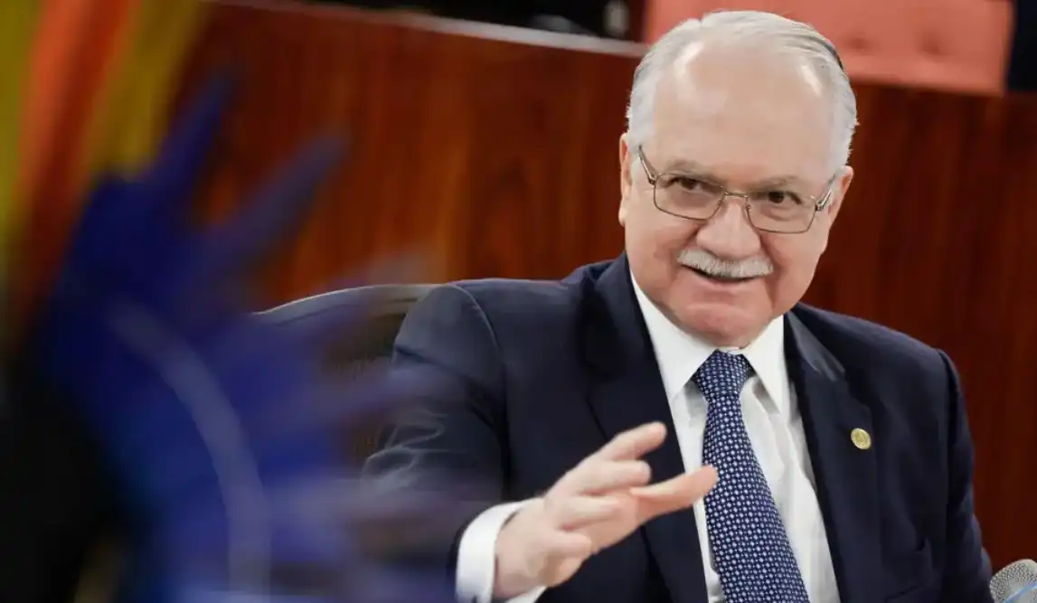 Os 10 mandamentos de Fachin