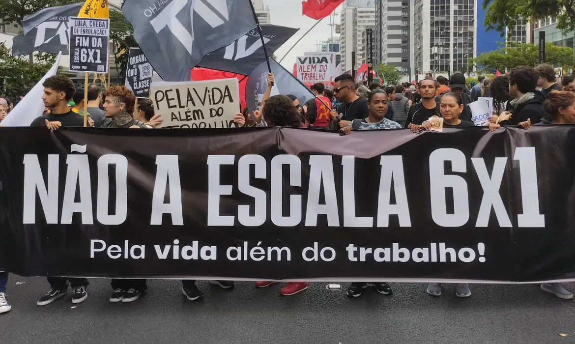 O apoio dos brasileiros ao fim da jornada 6×1