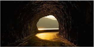 Um exemplo de luz no fim do túnel