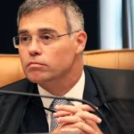Sinal amarelo para André Mendonça