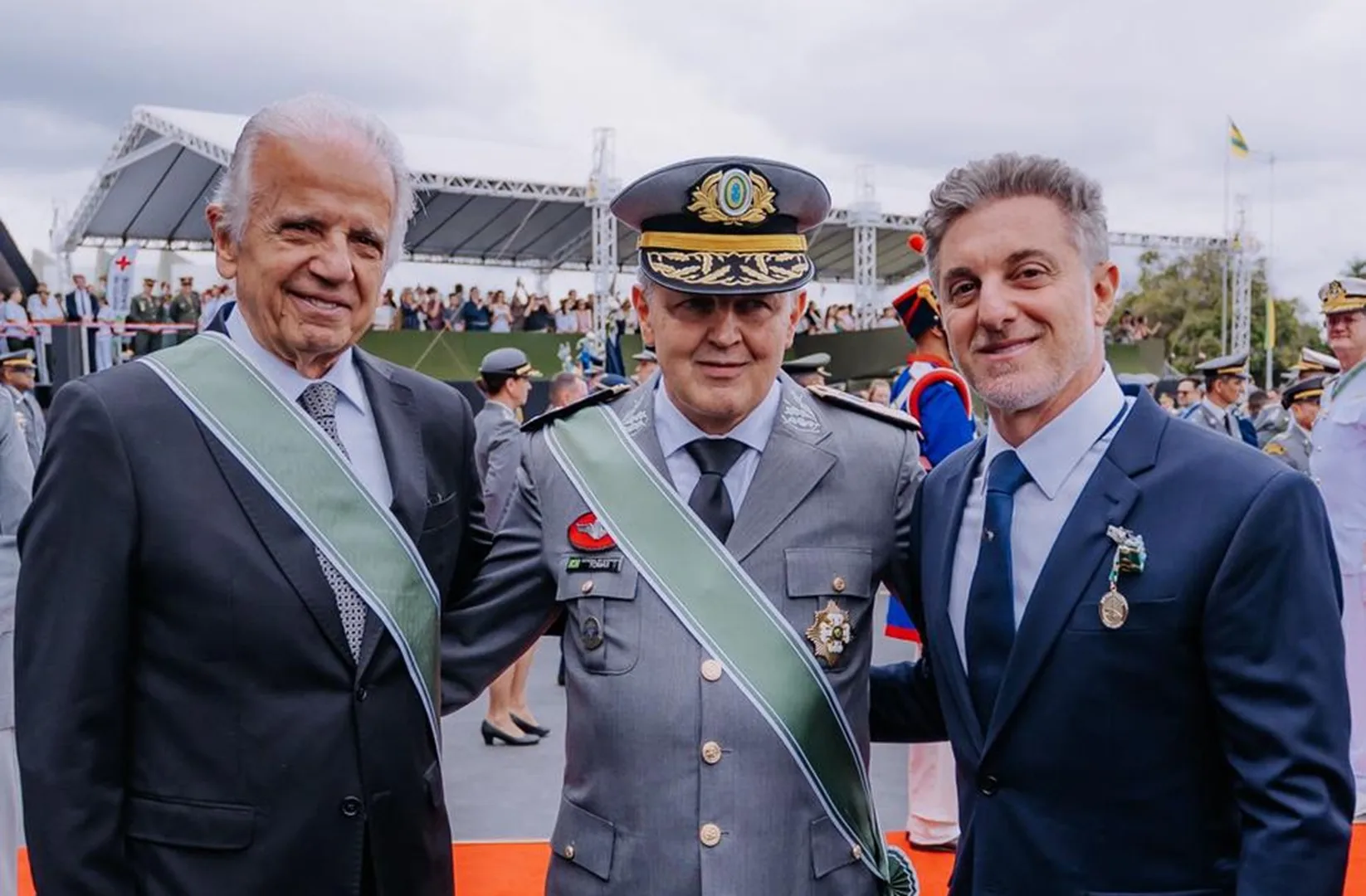 Mais uma mão amiga do Exército 