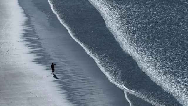 Maravilhas da Mulher: Solitude, sorrisos e coragem: A arte de viver