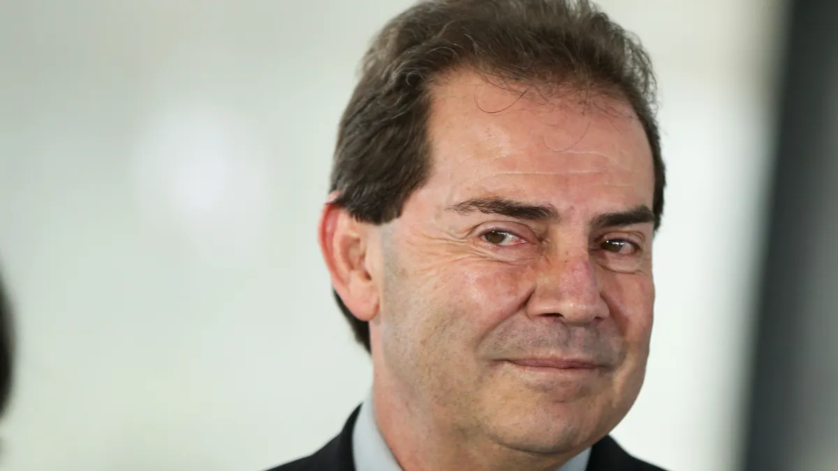 Mais um defensor dos recursos públicos eleitorais